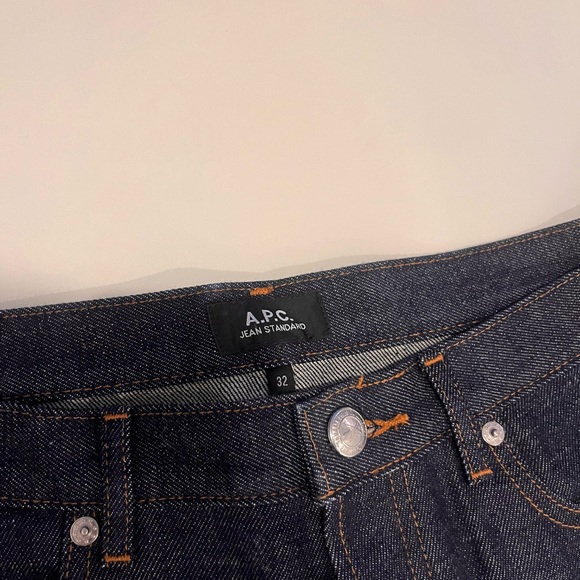 A.P.C. Dark Blue Straight Jeans for Men - Picture 2 of 4